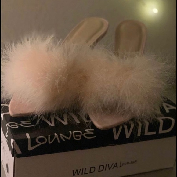 Pink heels - Picture 2 of 4